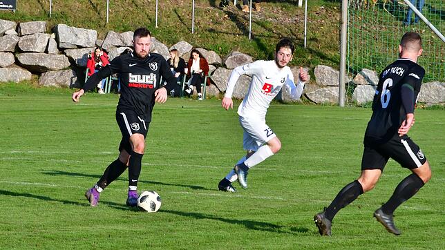 Bild 18: SV Buch besiegt den FC Erzingen mit 2:0 &ndash; und wir haben Bilder!