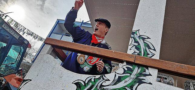 Bild 8: Der Montagsumzug in Bad Dürrheim setzt den gutgelaunten Punkt unter die diesjährige Fasnet &ndash; Teil 1