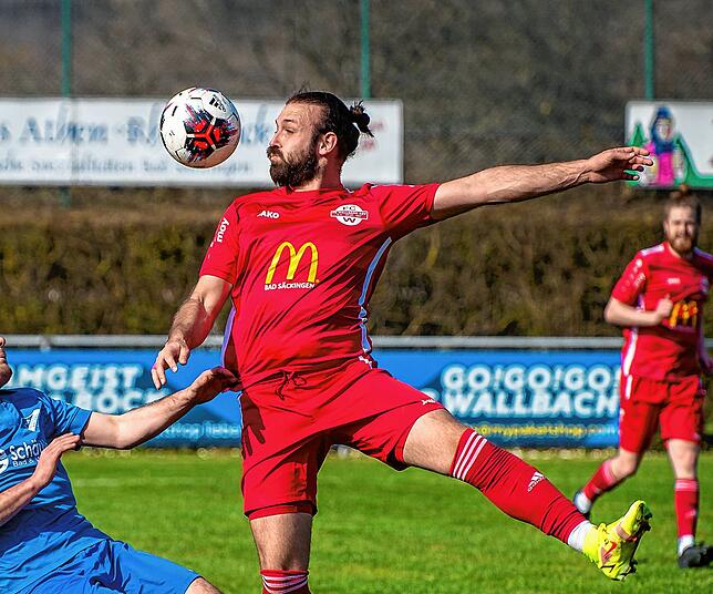 Aktiv: In der Saison 2022/23 spielte Ismail Palit noch aktiv für den FC Wallbach. Im Alter von 33 Jahren beendete er seine Spielerlaufbahn.