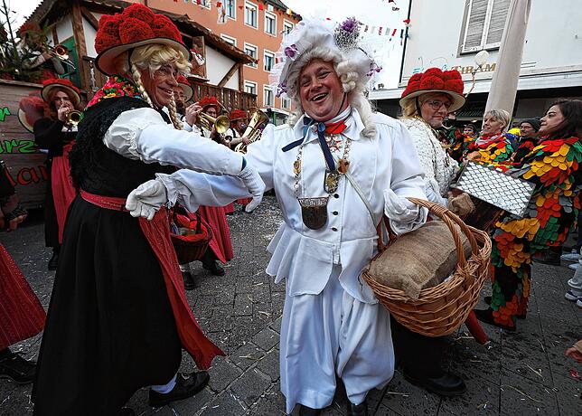 Bild 48: Fastnachtsumzug Radolfzell 2025: Alle Bilder vom farbenfrohen Spektakel