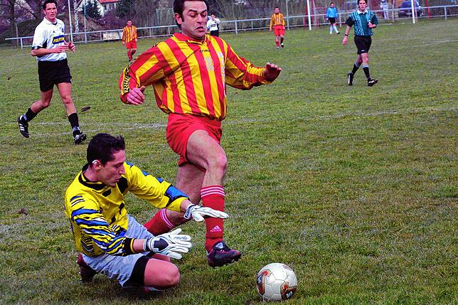 Bild 8: Schnappschüsse aus der letzten Landesliga-Saison des VfR Rheinfelden