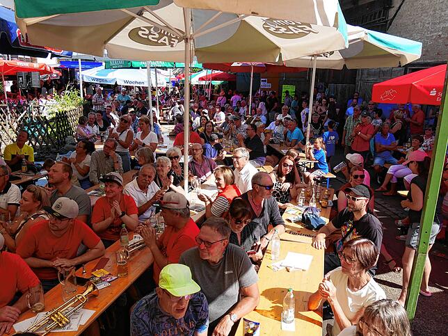 Bild 3: So schön war es auf dem Scheunenfest in Schlatt am Randen