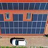 Strom aus Photovoltaikanlagen wie auf diesem Symbolbild kann auch direkt im Gebäude gespeichert werden. Die Stadt Singen fördert solche ...