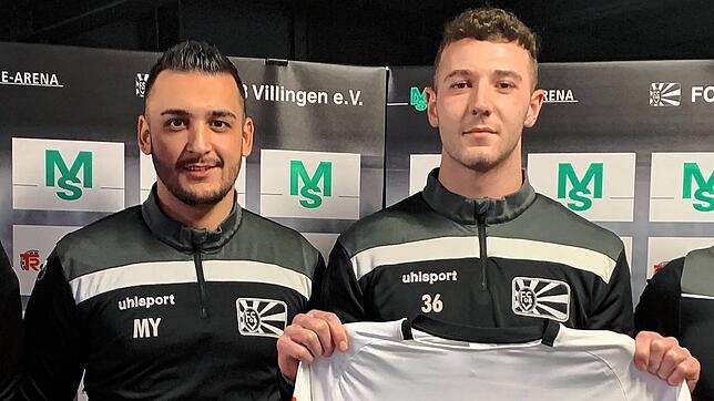 FC 08 Villingens Trainer Marcel Yahyaijan (links) und der neue Torhüter Henning Schwenk.
