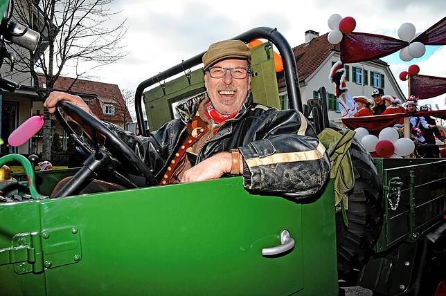 Stylish im Cockpit: &bdquo;Danke, kein Schnaps, ich muss fahren!&ldquo;