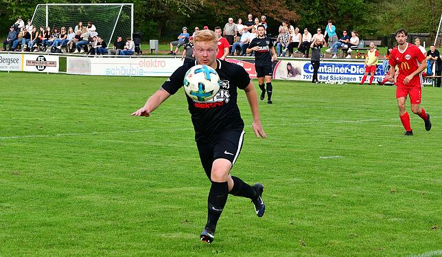 Bild 21: FC Wallbach muss mit einem 1:1 gegen den SV Buch zufrieden sein &ndash; und wir haben Bilder!
