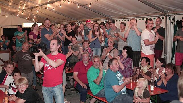 Jung und alt waren begeistert von der Mini-Playback-Show beim Vilsinger Dorf- und Backhausfest im vergangenen Jahr.
