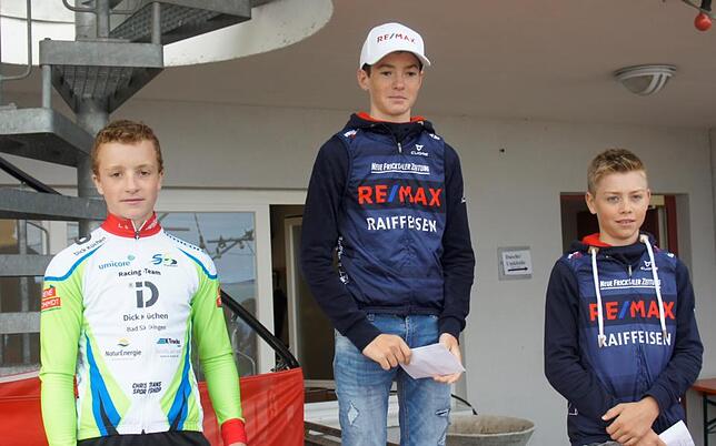 Am Sonntag schafften es die Schüler U15 bei der Kurzdistanz (MTB) über 26 Kilometer aufs Treppchen: 1. Jan Huber vom Biketeam Fricktal, ...