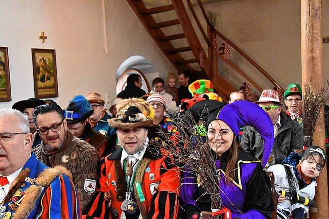 Bild 17: Famose Narrenmesse in Wiechs: Die besten Bilder der Narrentage 2025