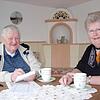 Unser Mitarbeiter Günter Salzmann sprach bei einem Kaffee mit der angjährigen Chorleiterin Karin Brogle über die vielen Facetten des ...