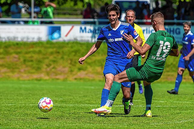 Bild 15: FC Weizen rettet sich durch das 2:1 beim SV Rheintal vor dem Direktabstieg &ndash; und wir haben Bilder!