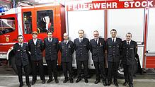 Fabian Dreher, stellvertretender Abteilungskommandant (links), Bernd Zimmermann, Abteilungskommandant (2. von rechts) und Uwe Hartmann, ...