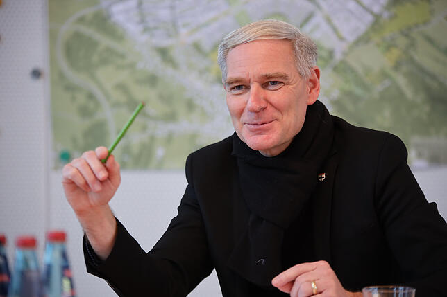 „“Sie werden schon darauf achten, dass wir nicht Personal aufbauen, das wir dann nicht wieder loswerden.“Karl ...