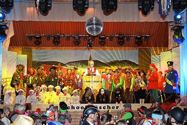 Bild 1: Bunter Abend der Stahringer Schoofwäscherzunft: Ein unvergessliches Show-Erlebnis in der Homburghalle