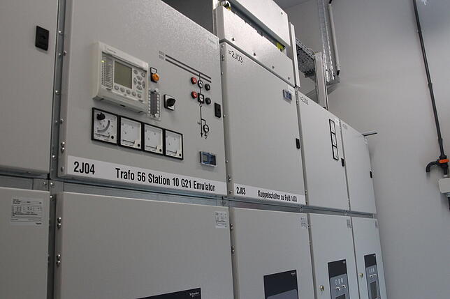 Detailansicht der Mittelspannungsschaltanlage des MTU-Microgrids.