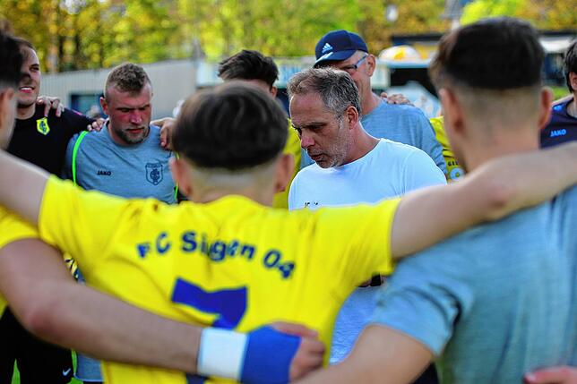Bild 18: Die besten Bilder aus dem Verbandsliga-Abstiegsduell zwischen dem FC Singen und dem SV Stadelhofen