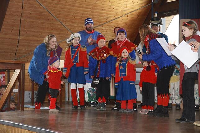 Bild 20: Premiere: Erster Kinderzunftmeisterempfang und Umzug der Narren am Bodensee