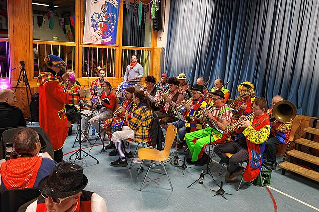 Bild 21: Zirkusfestival beim Sportlerball in Rietheim