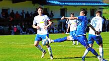 Keinen Sieger gab es im Duell zwischen der SG Stühlingen/Weizen (weiße Trikots) und des FC Erzingen.