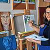 Elena Romanzin lebt mit ihrer Kunst &ndash; der Weg ins Atelier ist somit kurz. Während er Pandemie musste sich die Künstlerin neue ...