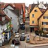 Die Stadt Meßkirch kauft den kleinen Garten vor dem gelben Haus (rechts), um den Eingang in die Hauptstraße gefälliger gestalten zu können.