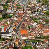 Die Stockacher Oberstadt aus der Luft. Bislang waren Fotovoltaikanlagen hier verboten um das historische Stadtbild zu schützen. Die ...