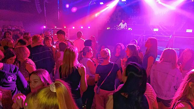 Bild 14: DJ Beestyle beim Bezirksmusikfest in Lauchringen – exklusive Bilder!