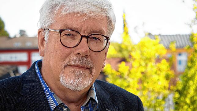 Der Theologe Franz Segbers tritt für Die Linke im Wahlkreis 56 bei der Landtagswahl an.