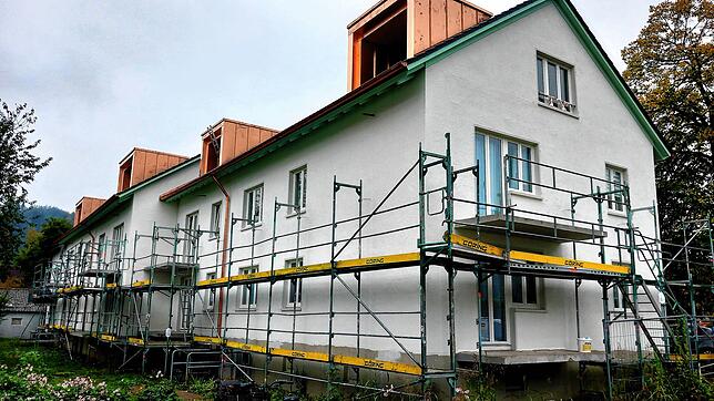 Die Städtische Wohnbau Lörrach baut zwar aktuell in Schopfheim keine neuen Wohnhäuser, aber sie modernisiert den Bestand – wie hier im ...