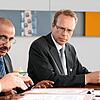 ZF-Vertriebschef Matthias Benz (rechts) verlässt das Unternehmen. Hier ist er 2009 zusammen mit Mowasalat-Präsident Jassim Al Sulaiti ...