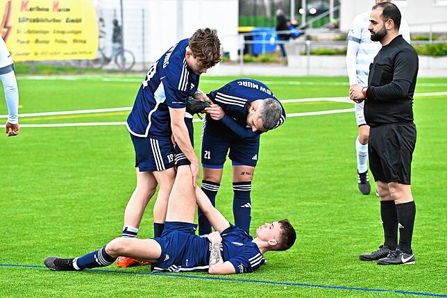 Bild 3: TuS Efringen-Kirchen besiegt SV Blau-Weiß Murg mit 6:2 &ndash; und wir haben Bilder!