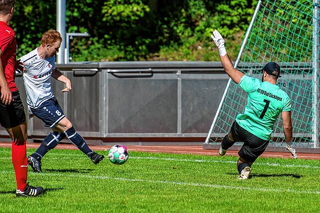 Bild 5: FC Schlüchttal gewinnt beim FC 08 Bad Säckingen mit 4:2 &ndash; und wir haben Bilder!