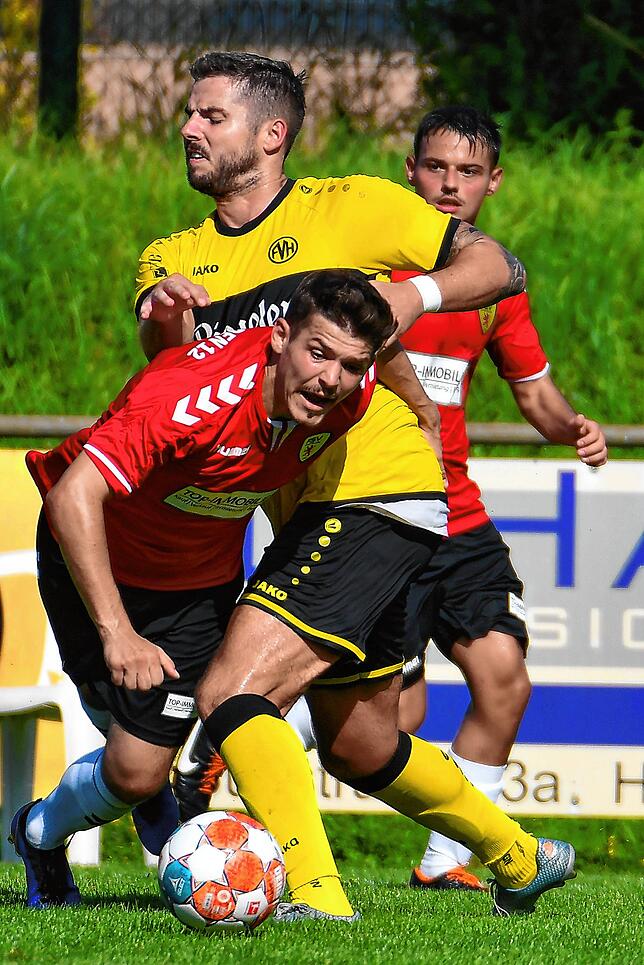 Bild 7: FSV Rheinfelden kehrt mit einem Punkt vom FV Herbolzheim zurück &ndash; und wir haben Bilder!