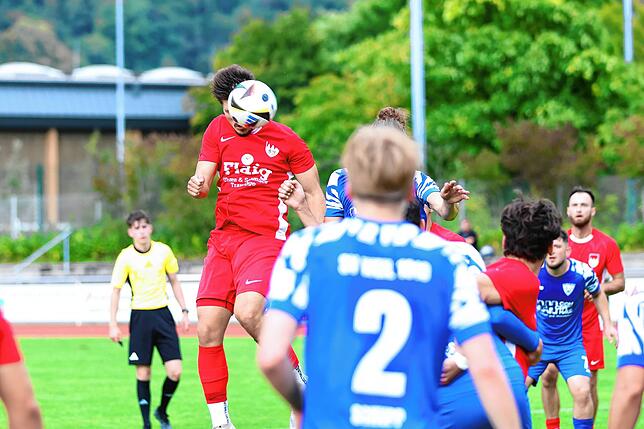 Bild 10: FC Tiengen 08 unterliegt dem SV Weil mit 1:2 – und wir haben Fotos!