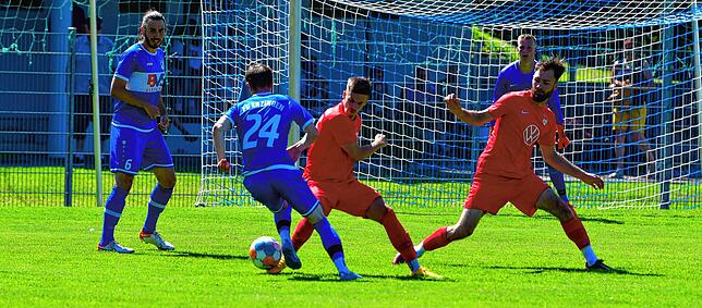 Bild 28: FC Erzingen fegt den FC Tiengen 08 mit 8:1 vom Platz &ndash; und wir haben Bilder!