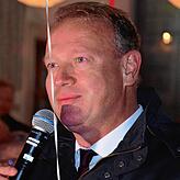 Oberbürgermeister Jan Zeitler hat den Zug mit angeführt.