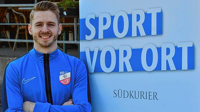 Kapitän mit Kampfgeist: Shaban Ljimani hat sich kürzlich das Kreuzband im rechten Knie gerissen. Bei den Bezirksliga-Querpässen spricht ...