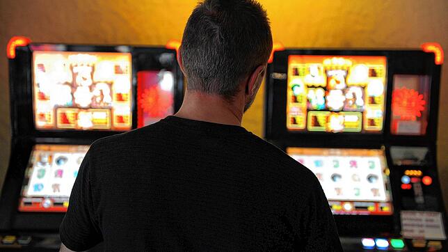 Ab 1.&nbsp;Juli gilt der neue Glücksspielstaatsvertrag und die Branche befürchtet das Aus für einen Großteil der Spielhallen. In ...