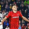 Maximilian Eggestein feiert seinen Treffer zum 2:0.