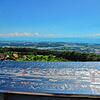 Detailgenau: die Panorama-Übersicht auf der Brüstung der Aussichtsplattform des Gehrenbergturmes.