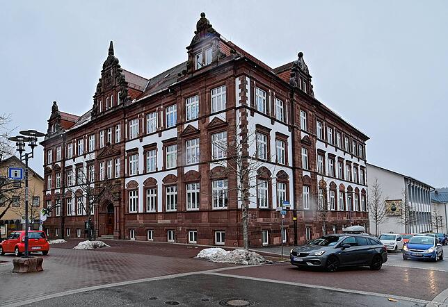An der Gerwigschule werden dieses Jahr Brandschutzmaßnahmen optimiert, die Elektrik fit für digitale Anforderungen gemacht und ein ...
