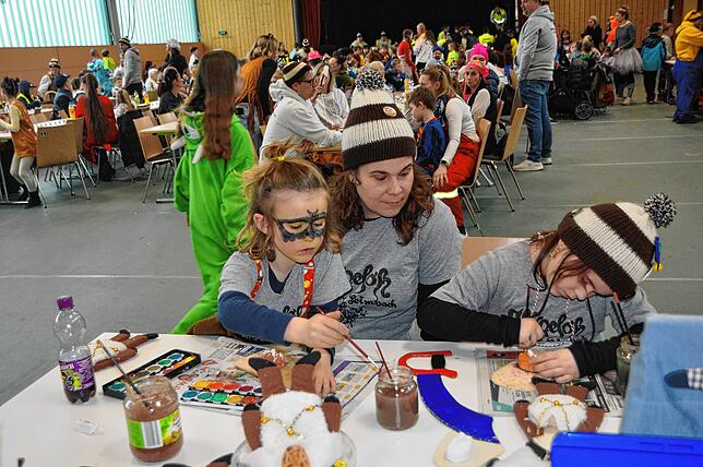 Bild 38: Viel Spaß beim Kinderball in Leimbach