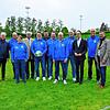 Der Hegauer FV weiht seine neuen Rasenplätze und das Clubheim ein: Vereinsvorstand, Bürgermeister Frank Harsch, ehemaliger Bürgermeister ...