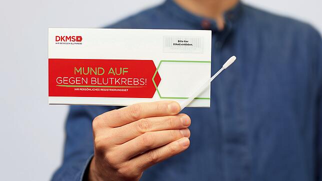Die Registrierung als Stammzellenspender geht einfach und schnell: Nach dem Ausfüllen einer Einverständniserklärung wird beim Spender ...