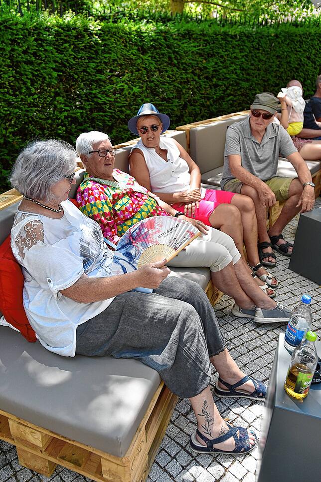 Bild 21: Donauquellfest in Donaueschingen: Pralle Sonne, gute Laune, Bierkultur.