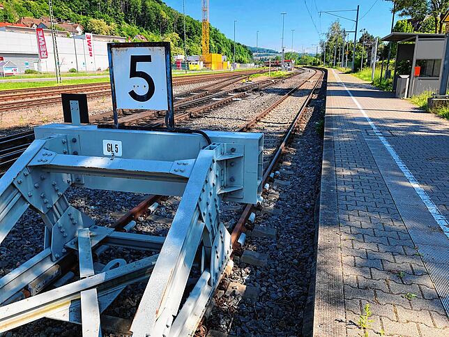 Knotenbahnhof Waldshut: Das Gleis 5, das in die Schweiz führt, soll an das bestehende Gleisnetz der Hochrheinstrecke angebunden werden.