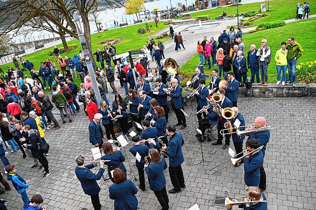 Bild 26: Bilder vom Wahlsieg von Christoph Stolz bei der Bürgermeisterwahl in Bodman-Ludwigshafen (2)