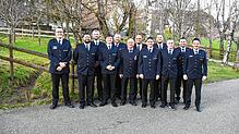 Ehrungen, Beförderungen und Wahlen gibt es bei der Feuerwehr: von links Kommandant Georg Schilli, Schriftführer Sascha Rosenfelder, ...