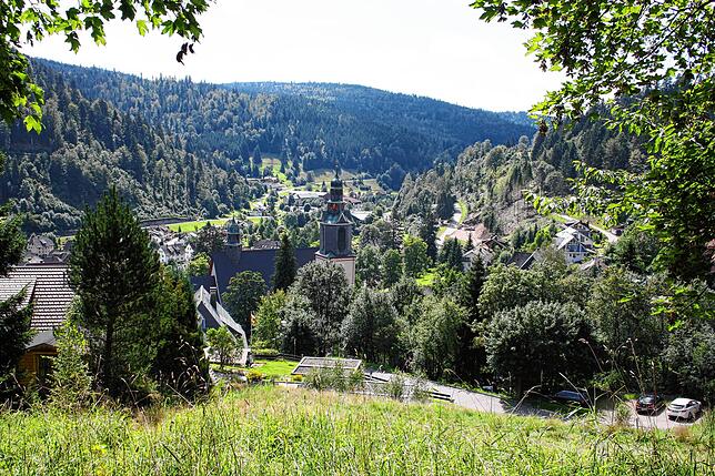 Todtmoos ist auch heute noch ein idyllischer Ort. Nur die großen Tage als Kurort sind vorbei. Die Deutsche Rentenversicherung betreibt ...