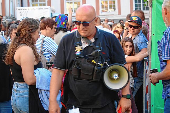 Bild 24: Santiano rocken auf dem Schlossplatz (Teil 1)